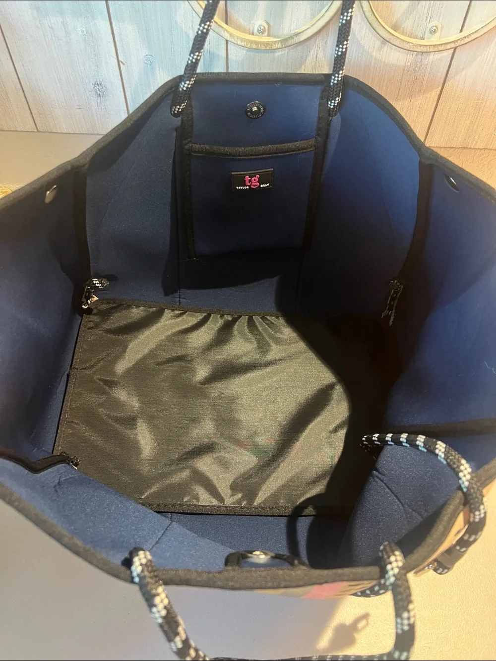 Taylor Gray Christi Neoprine Tote